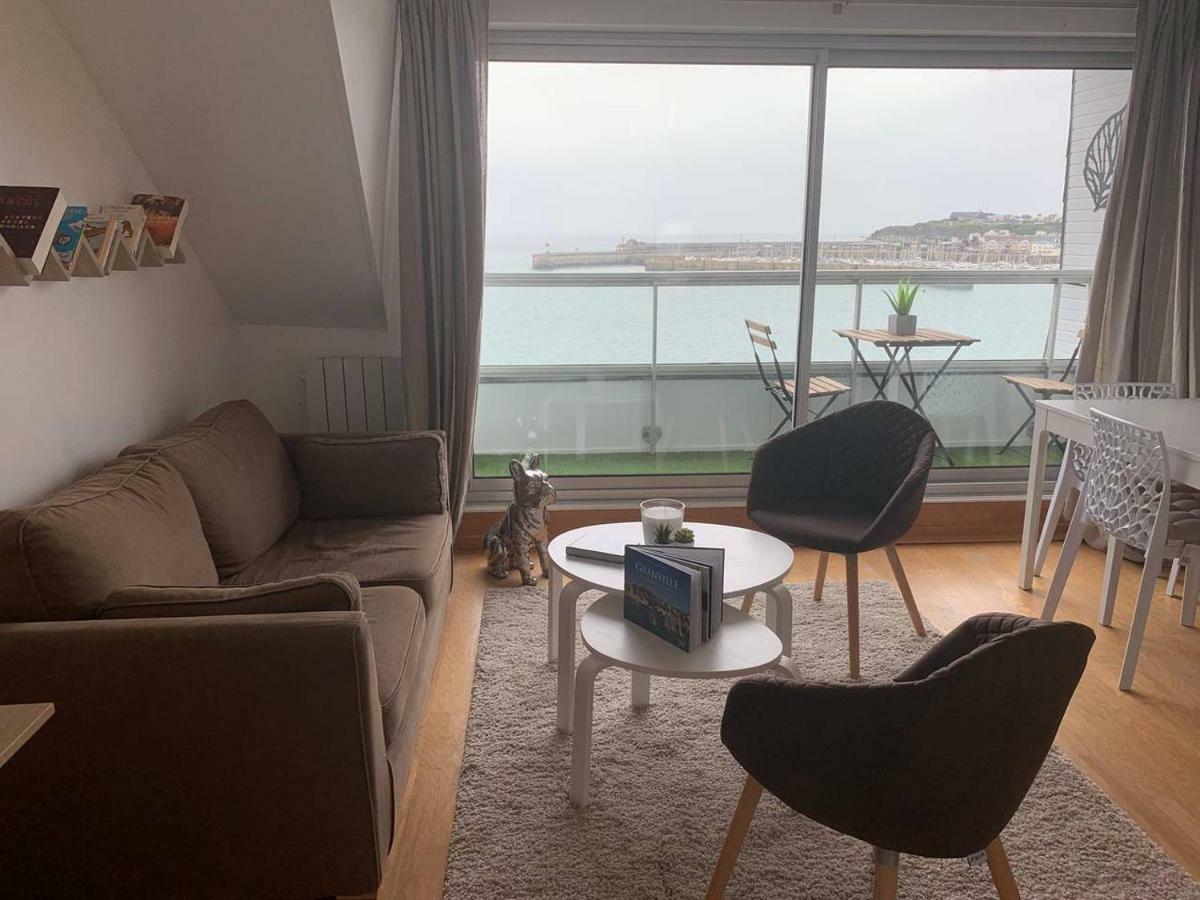 Un Balcon Sur La Mer, Acces Direct A La Plage Granville Exterior photo
