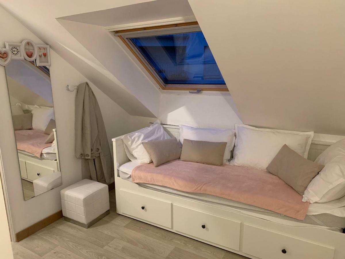 Un Balcon Sur La Mer, Acces Direct A La Plage Granville Exterior photo