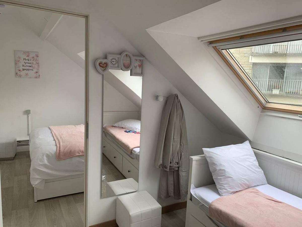 Un Balcon Sur La Mer, Acces Direct A La Plage Granville Exterior photo