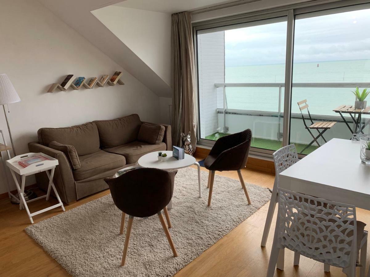 Un Balcon Sur La Mer, Acces Direct A La Plage Granville Exterior photo