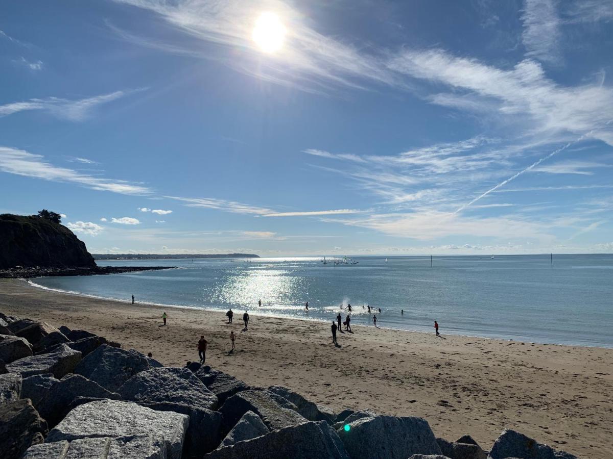 Un Balcon Sur La Mer, Acces Direct A La Plage Granville Exterior photo